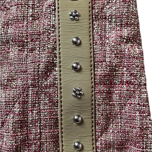 Brighton Tweed Pink and Cream Shoulder Bag with Floral Accent - Picture 6 of 7
